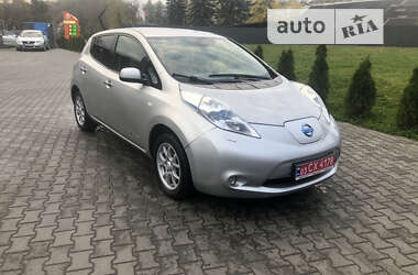 Хэтчбек Nissan Leaf 2011 в Черновцах