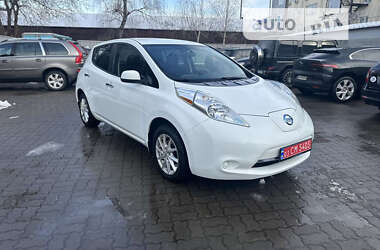 Хетчбек Nissan Leaf 2015 в Луцьку