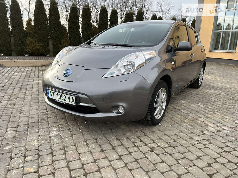 Хетчбек Nissan Leaf 2016 в Івано-Франківську