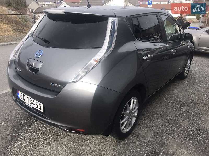 Nissan Leaf 2016