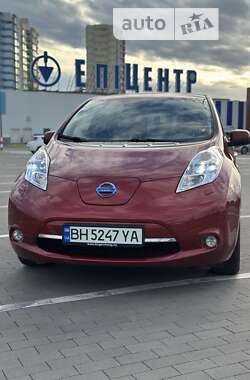 Хетчбек Nissan Leaf 2011 в Одесі