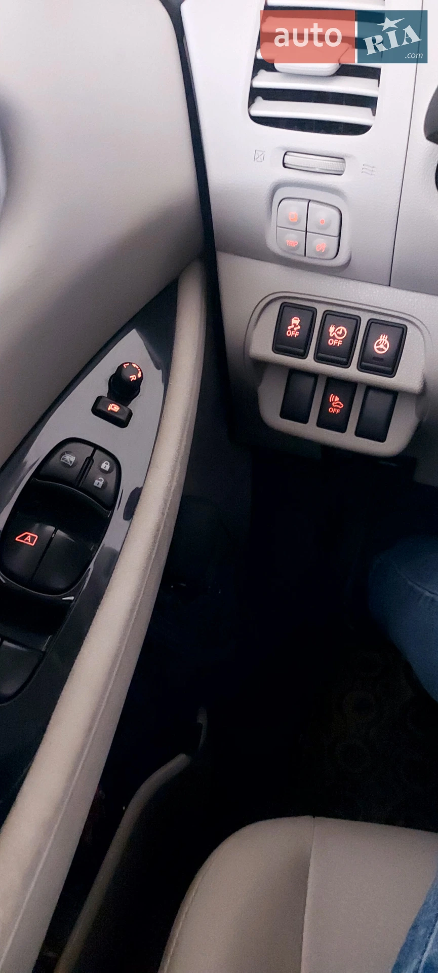 2011 Nissan Leaf - мініатюра 4