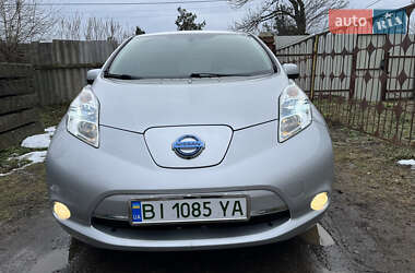 Хэтчбек Nissan Leaf 2015 в Полтаве