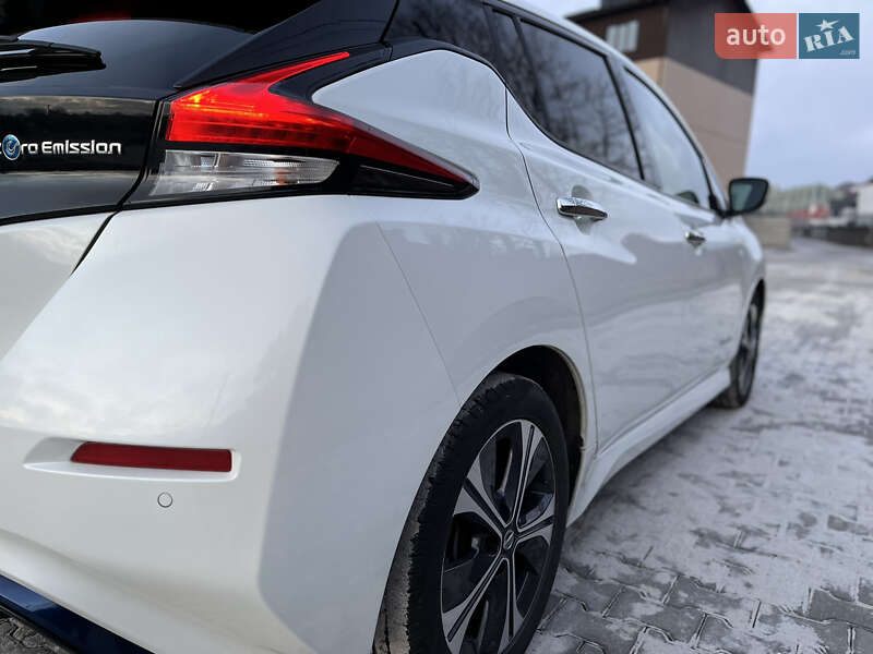 Хэтчбек Nissan Leaf 2018 в Ровно