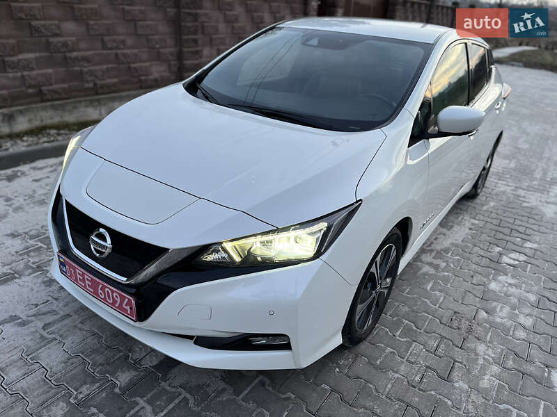 Хэтчбек Nissan Leaf 2018 в Ровно