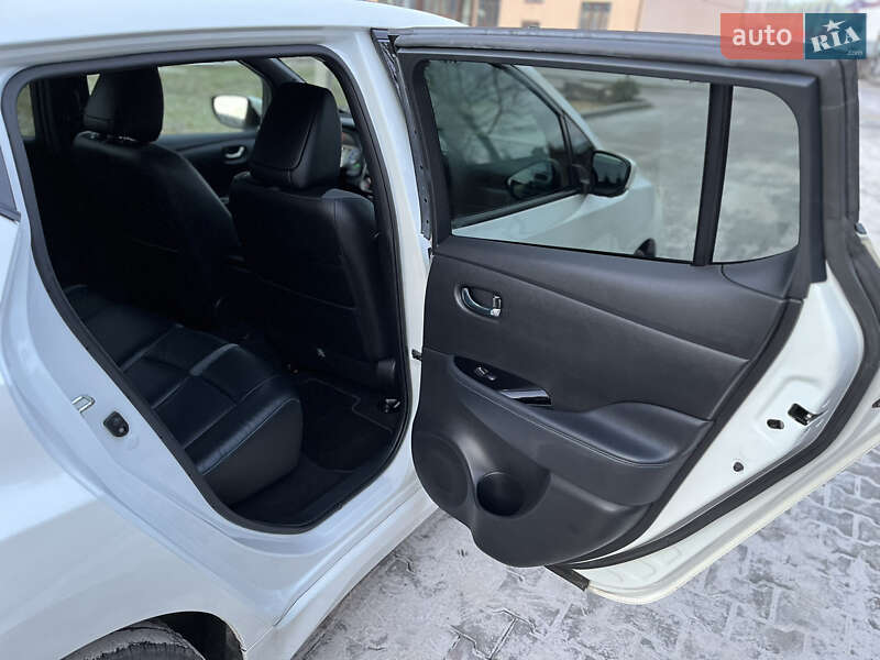 Хэтчбек Nissan Leaf 2018 в Ровно