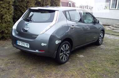 Хэтчбек Nissan Leaf 2015 в Боярке