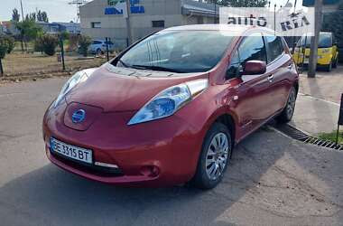 Хэтчбек Nissan Leaf 2013 в Николаеве