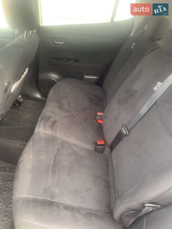 Хетчбек Nissan Leaf 2014 в Здолбуніві