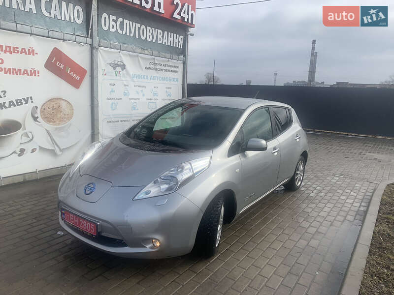 Хетчбек Nissan Leaf 2014 в Здолбуніві