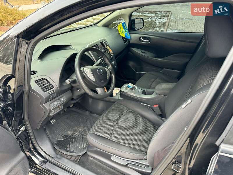 Хэтчбек Nissan Leaf 2014 в Полтаве