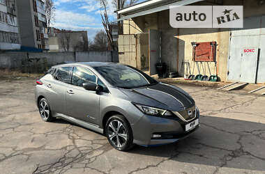 Хэтчбек Nissan Leaf 2019 в Тернополе