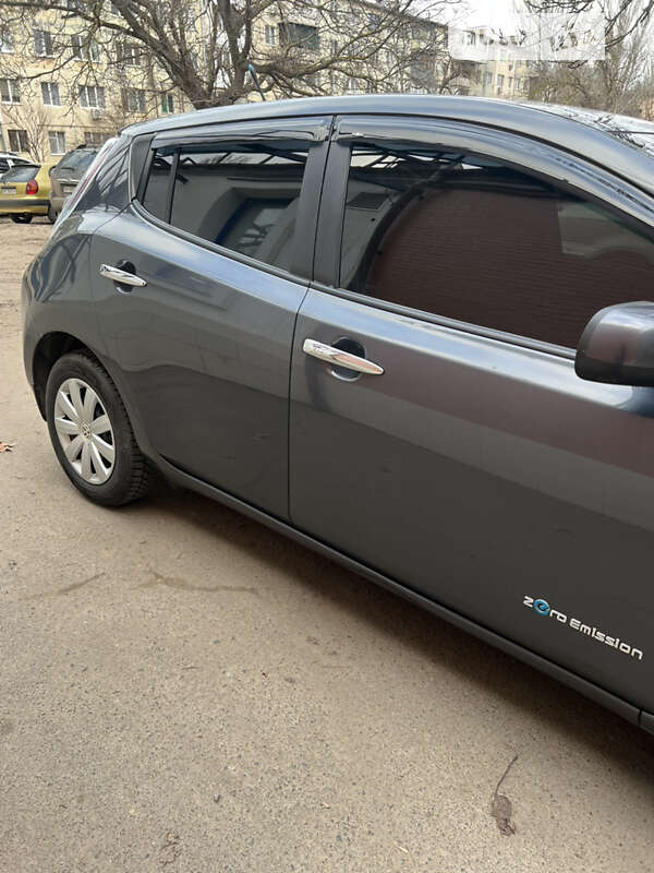 Хетчбек Nissan Leaf 2013 в Одесі фото 7 Хетчбек Nissan Leaf 2013 в Одесі
