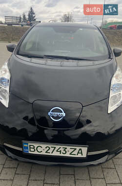 Хэтчбек Nissan Leaf 2016 в 