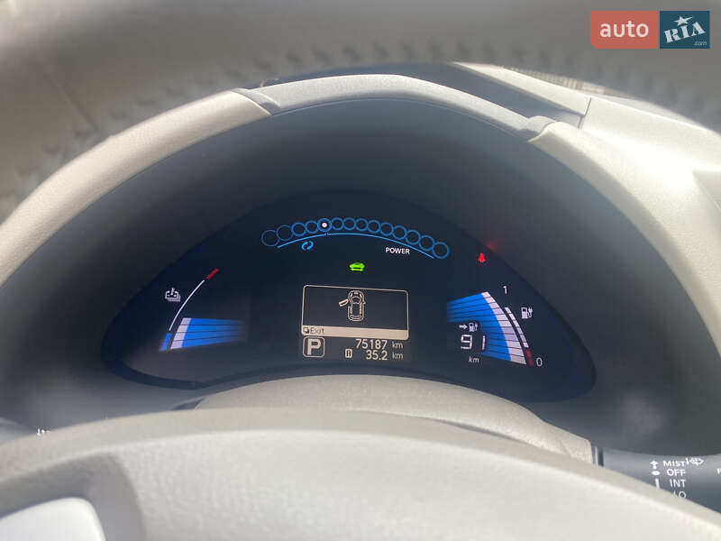 Хетчбек Nissan Leaf 2012 в Івано-Франківську