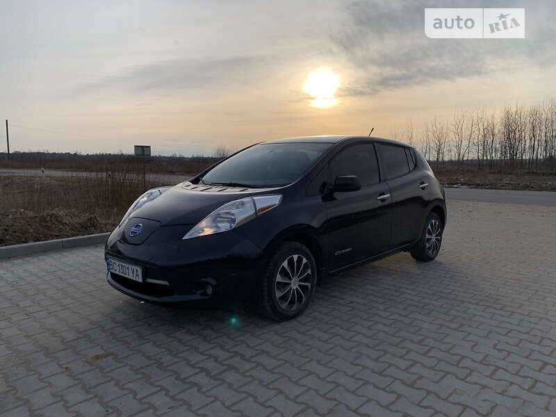 Хетчбек Nissan Leaf 2013 в Львові