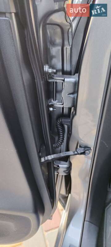 Хетчбек Nissan Leaf 2017 в Одесі фото 13 Хетчбек Nissan Leaf 2017 в Одесі