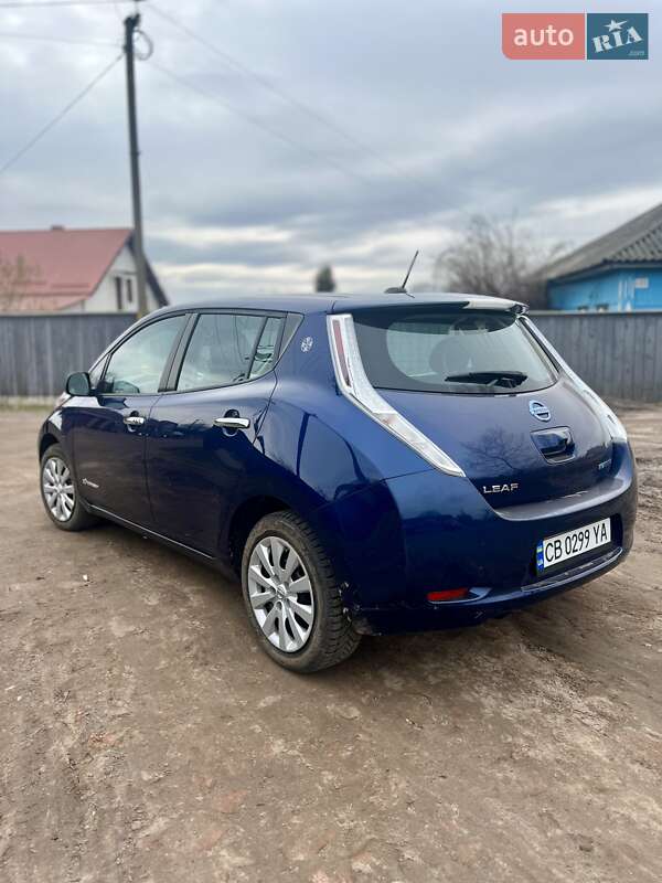 Хэтчбек Nissan Leaf 2016 в Прилуках