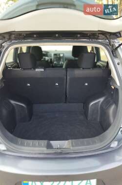 Хетчбек Nissan Leaf 2013 в Харкові