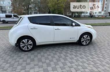 Хетчбек Nissan Leaf 2015 в Хмельницькому