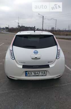 Хетчбек Nissan Leaf 2013 в Харкові