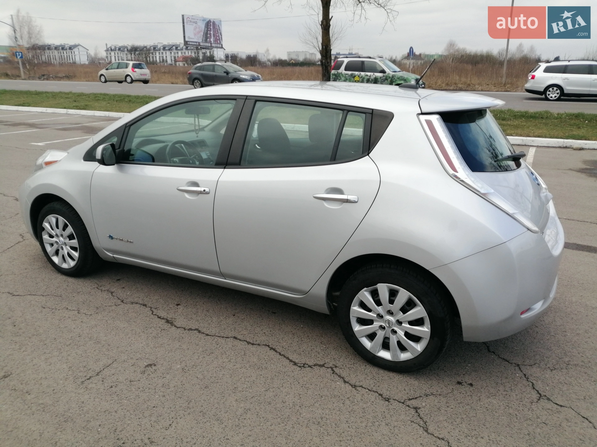 2015 Nissan Leaf - мініатюра 10