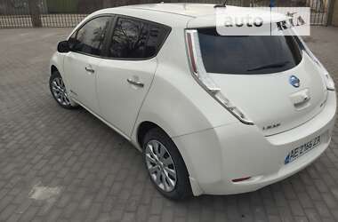 Хетчбек Nissan Leaf 2016 в Кам'янському