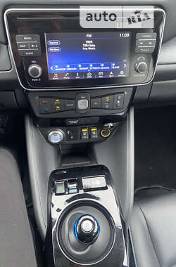 Хэтчбек Nissan Leaf 2019 в 