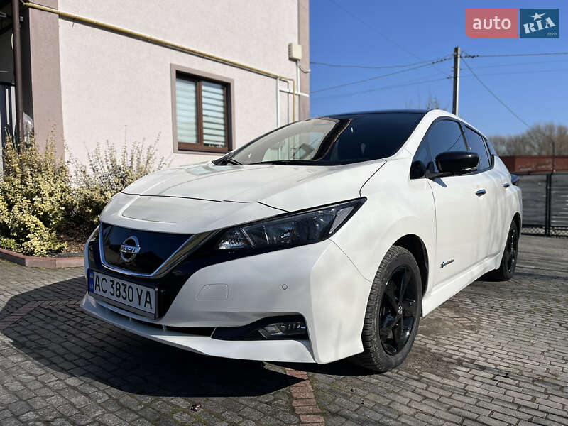 Хетчбек Nissan Leaf 2018 в Луцьку