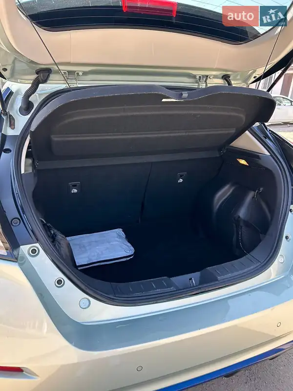Nissan Leaf 2018 VIN SJNFAAZE1U0036856 фото оголошення 5 з 35
