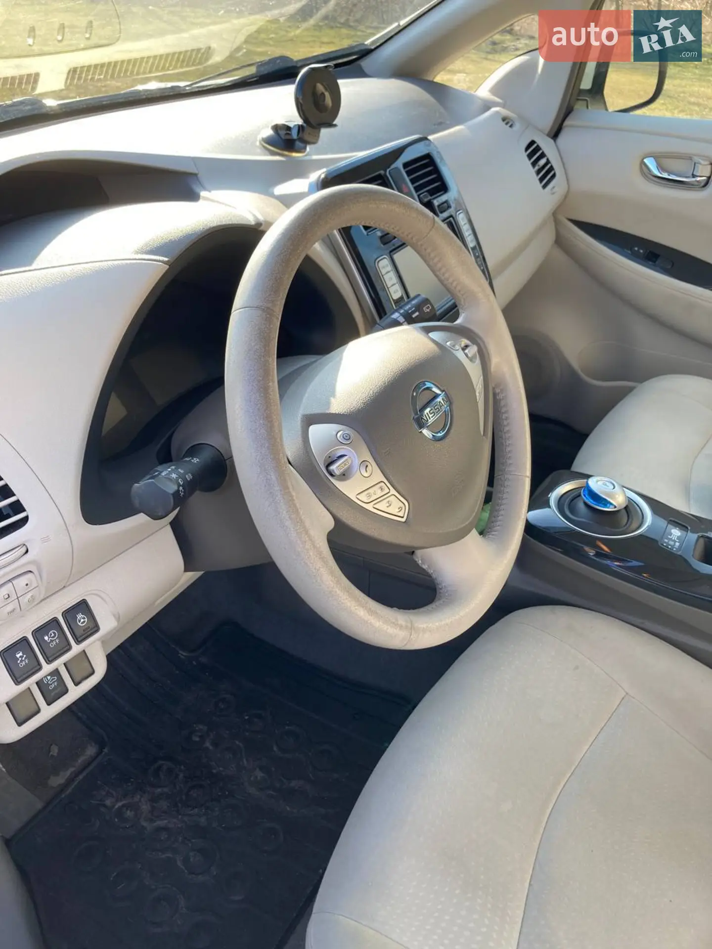2012 Nissan Leaf - мініатюра 11