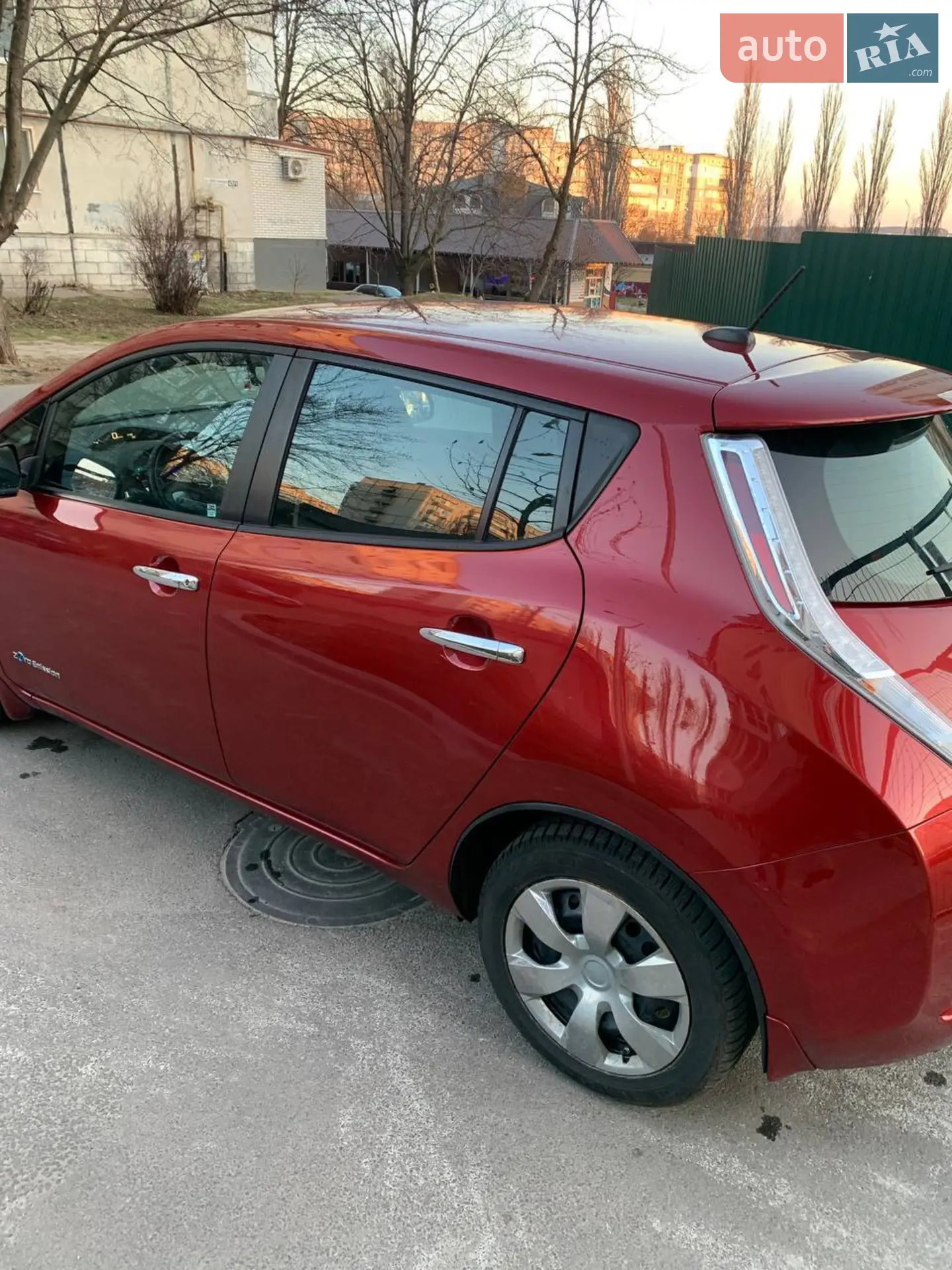 2015 Nissan Leaf - мініатюра 11