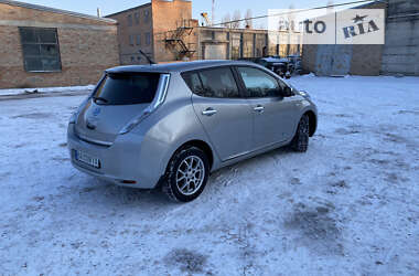 Хэтчбек Nissan Leaf 2013 в Кропивницком