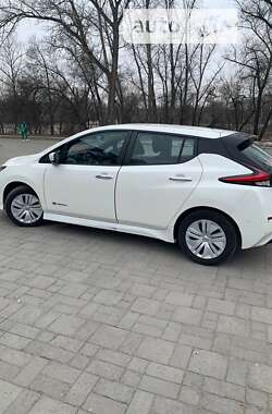 Хэтчбек Nissan Leaf 2018 в Сумах