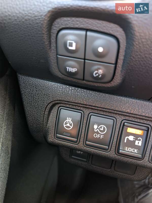 Хэтчбек Nissan Leaf 2016 в Ровно