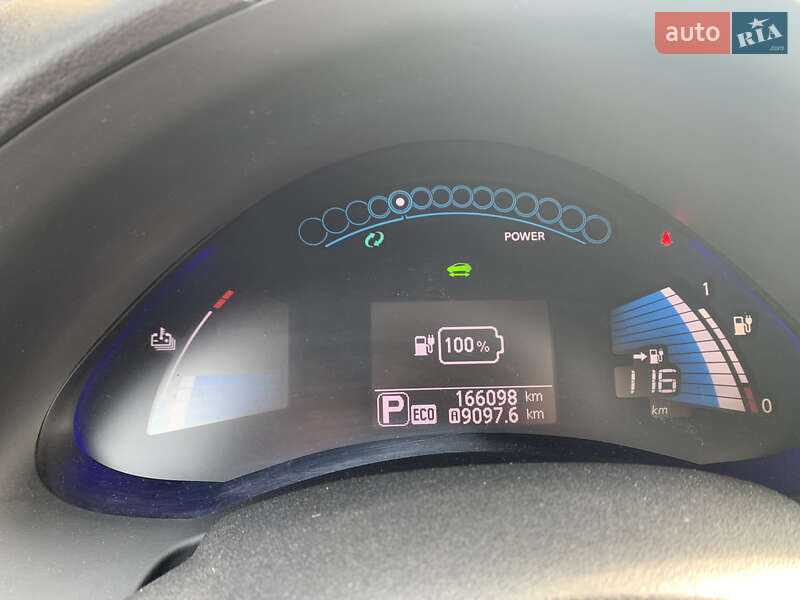 Хэтчбек Nissan Leaf 2013 в Киеве