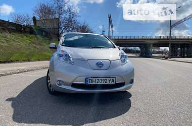 Хэтчбек Nissan Leaf 2013 в Одессе