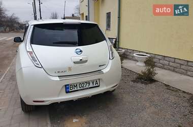Хэтчбек Nissan Leaf 2017 в 