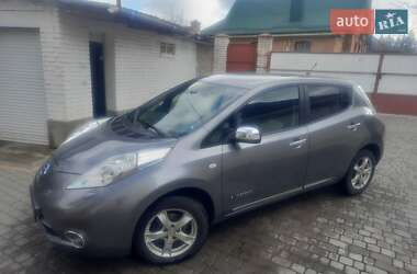 Хэтчбек Nissan Leaf 2014 в 