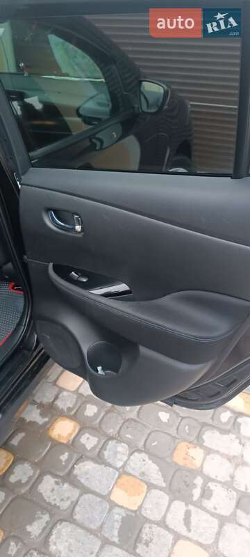 Хэтчбек Nissan Leaf 2018 в Виннице