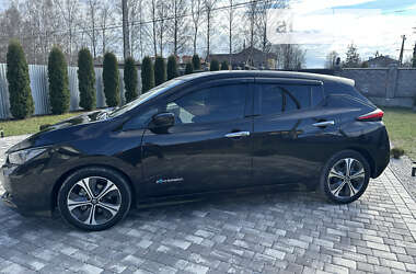 Хетчбек Nissan Leaf 2018 в 