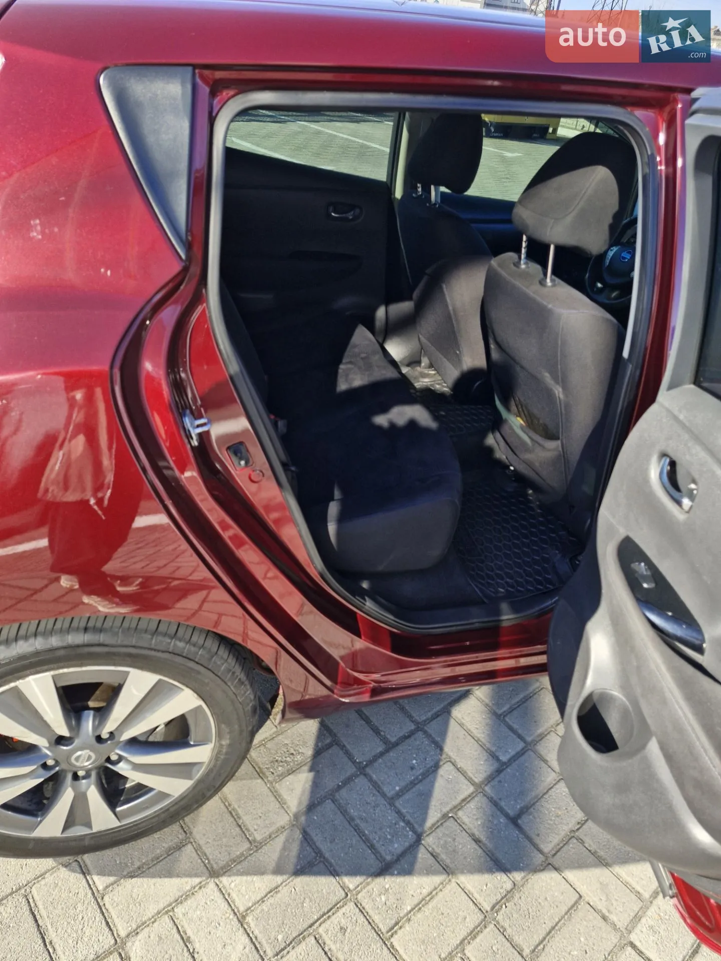 2017 Nissan Leaf - мініатюра 4