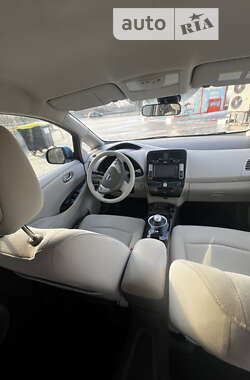 Хетчбек Nissan Leaf 2012 в Житомирі