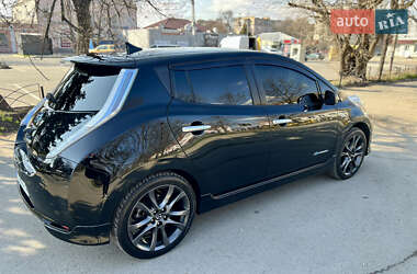 Хэтчбек Nissan Leaf 2014 в Новомосковске