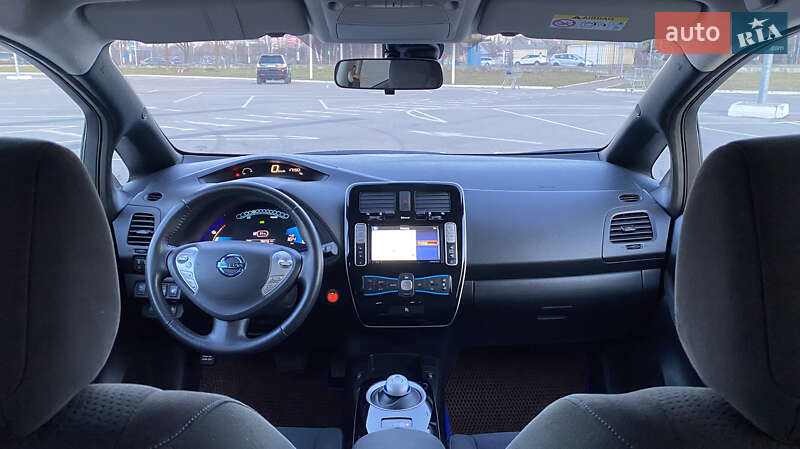 Хэтчбек Nissan Leaf 2017 в Житомире