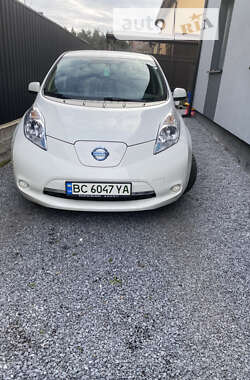 Хэтчбек Nissan Leaf 2014 в Львове