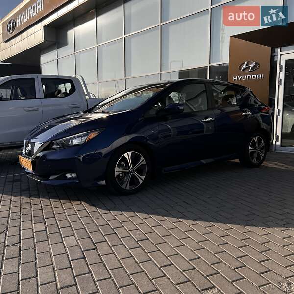 Хетчбек Nissan Leaf 2019 в 