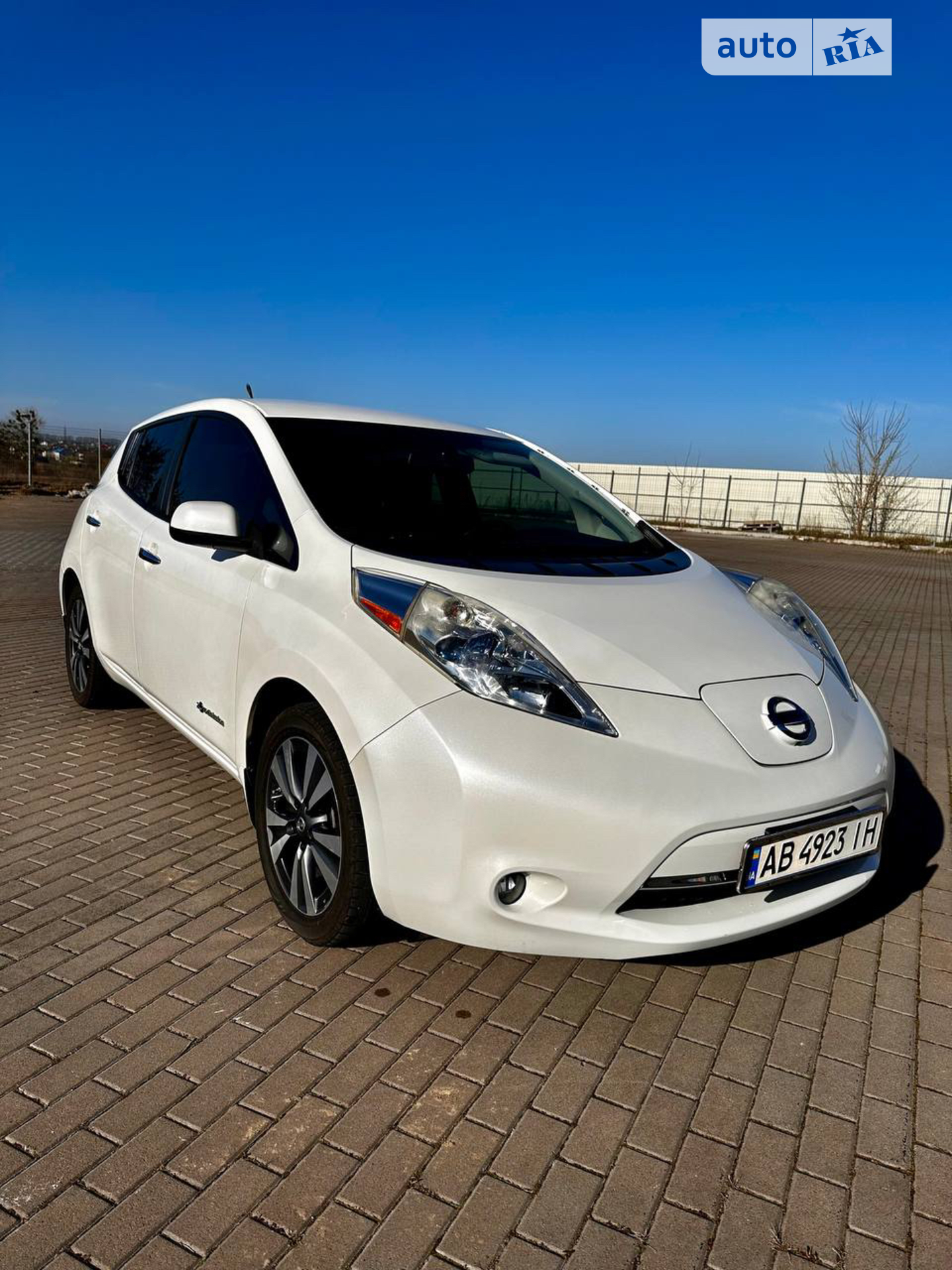 2016 Nissan Leaf - мініатюра 4