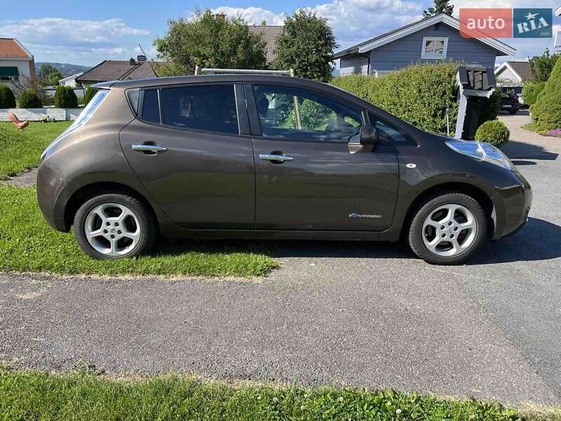 Хетчбек Nissan Leaf 2016 в Білій Церкві