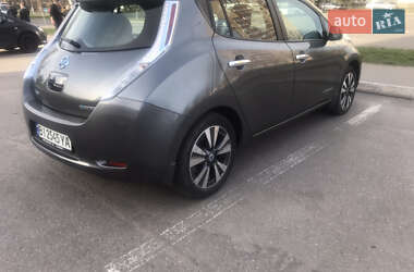 Хэтчбек Nissan Leaf 2014 в Кременчуге